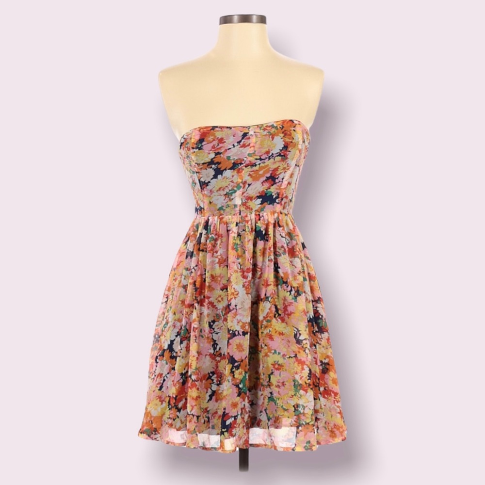 Urban Outfitters Lucca Couture floral strapless chiffon dress - Picture 4 of 8